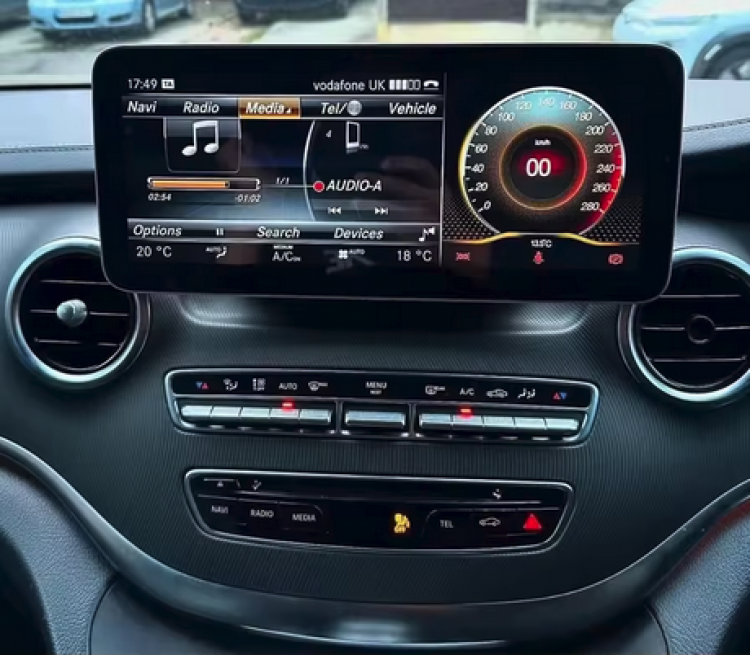 12,3" Android 13 HighEnd Pro Snapdragon 685 Display NTG5 C-Klasse W205 CarPlay & Android Auto 2400x900